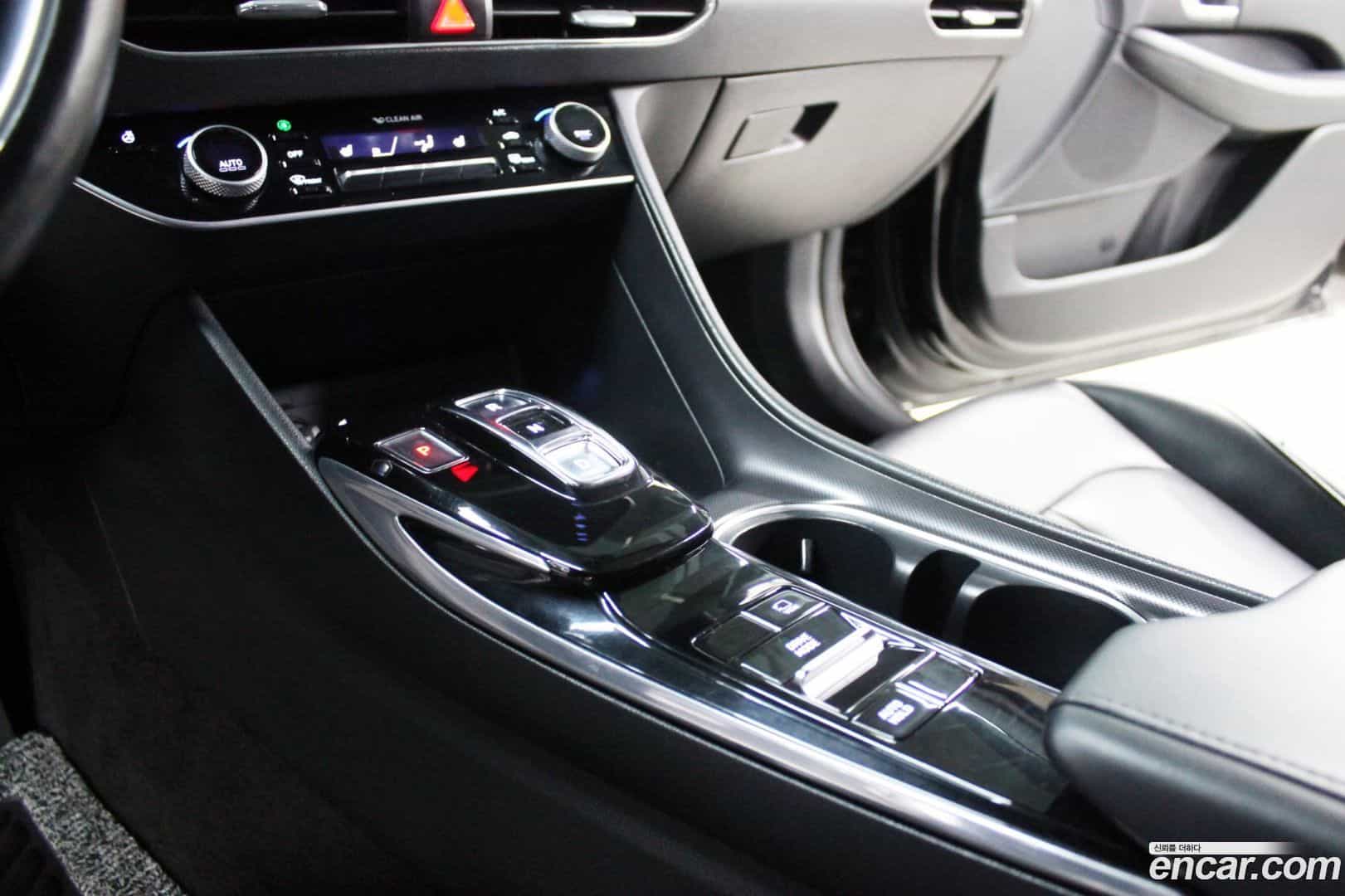 Sonata Hyundai 2019.4-OPTION-021