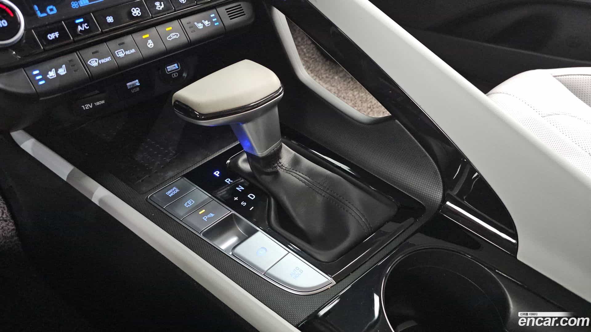 AVANTE Hyundai 2021.3-INNER-009