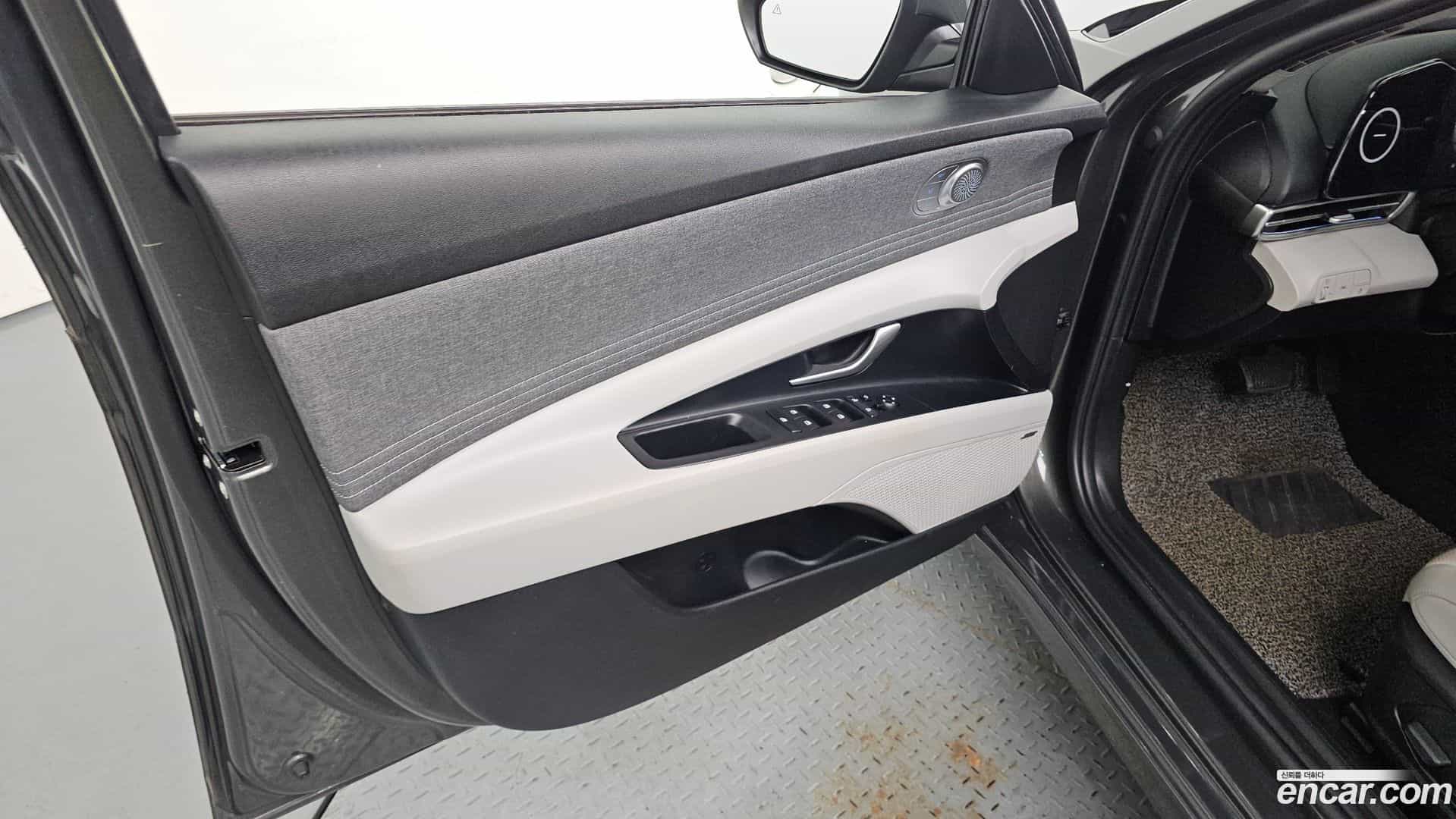 AVANTE Hyundai 2021.3-INNER-034