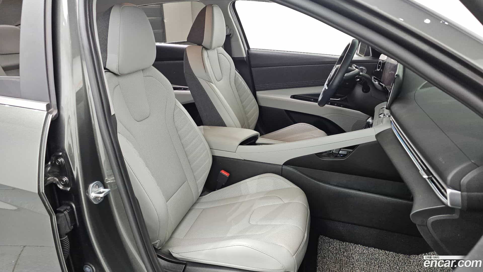AVANTE Hyundai 2021.3-INNER-036