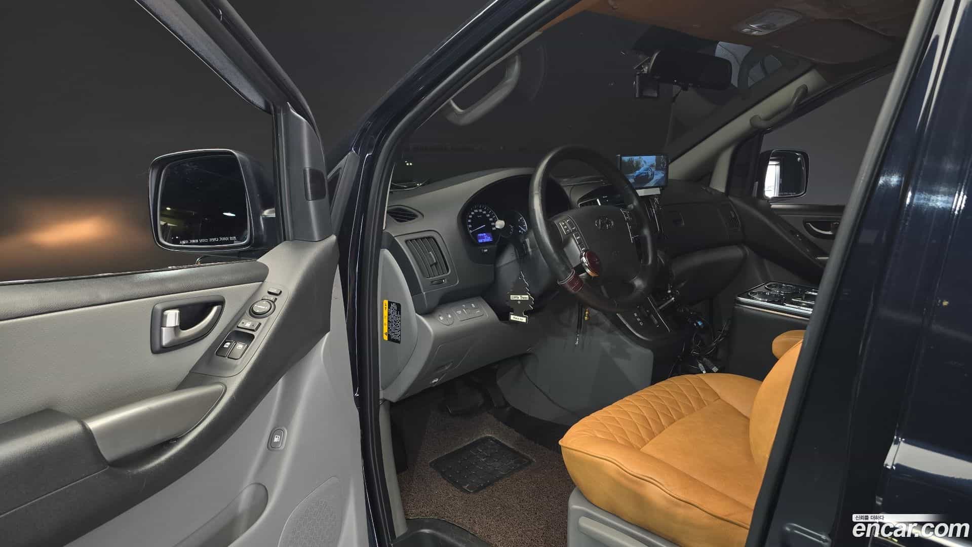 Starex Hyundai 2019.4-INNER-010