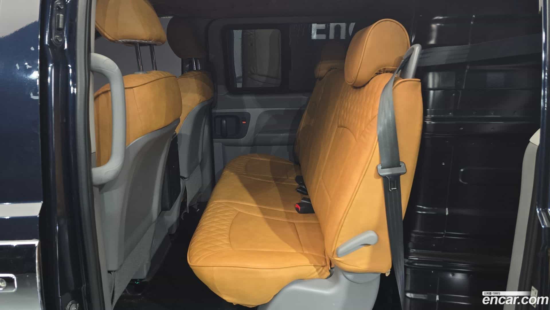 Starex Hyundai 2019.4-OPTION-015