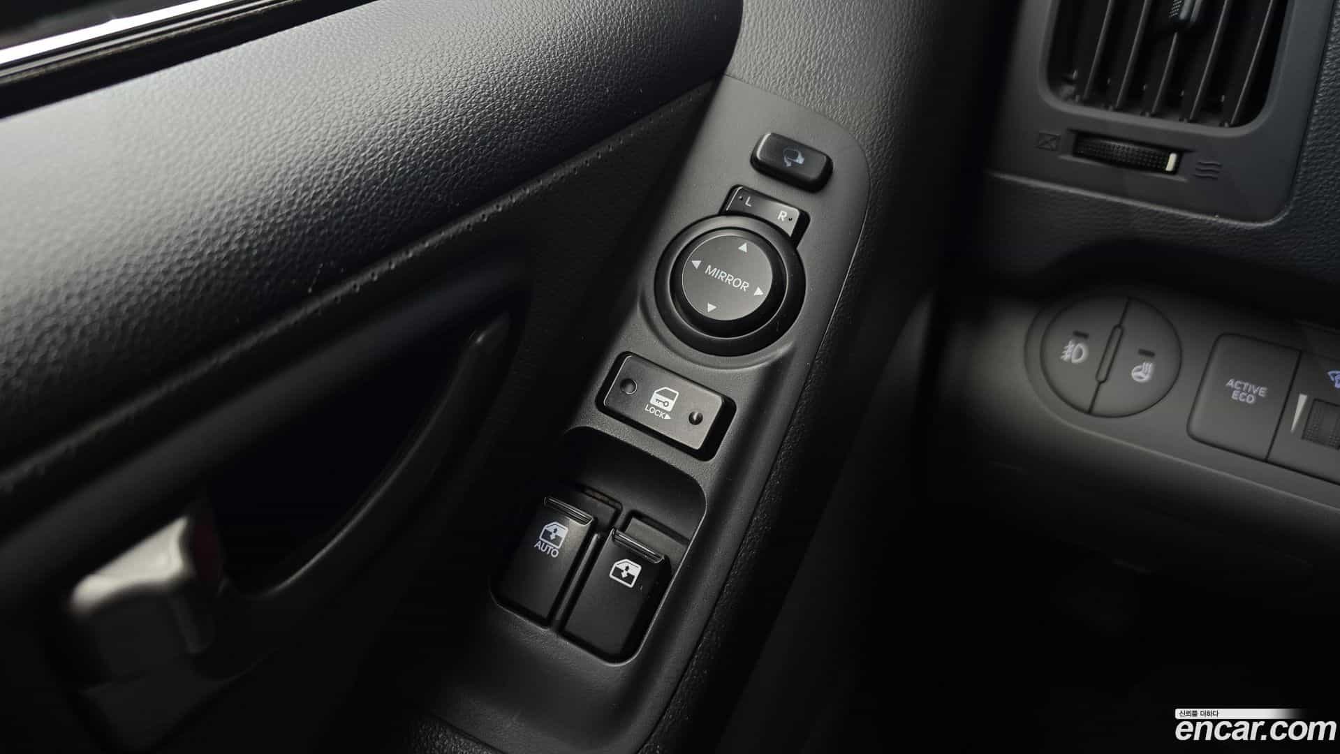 Starex Hyundai 2019.4-OPTION-020