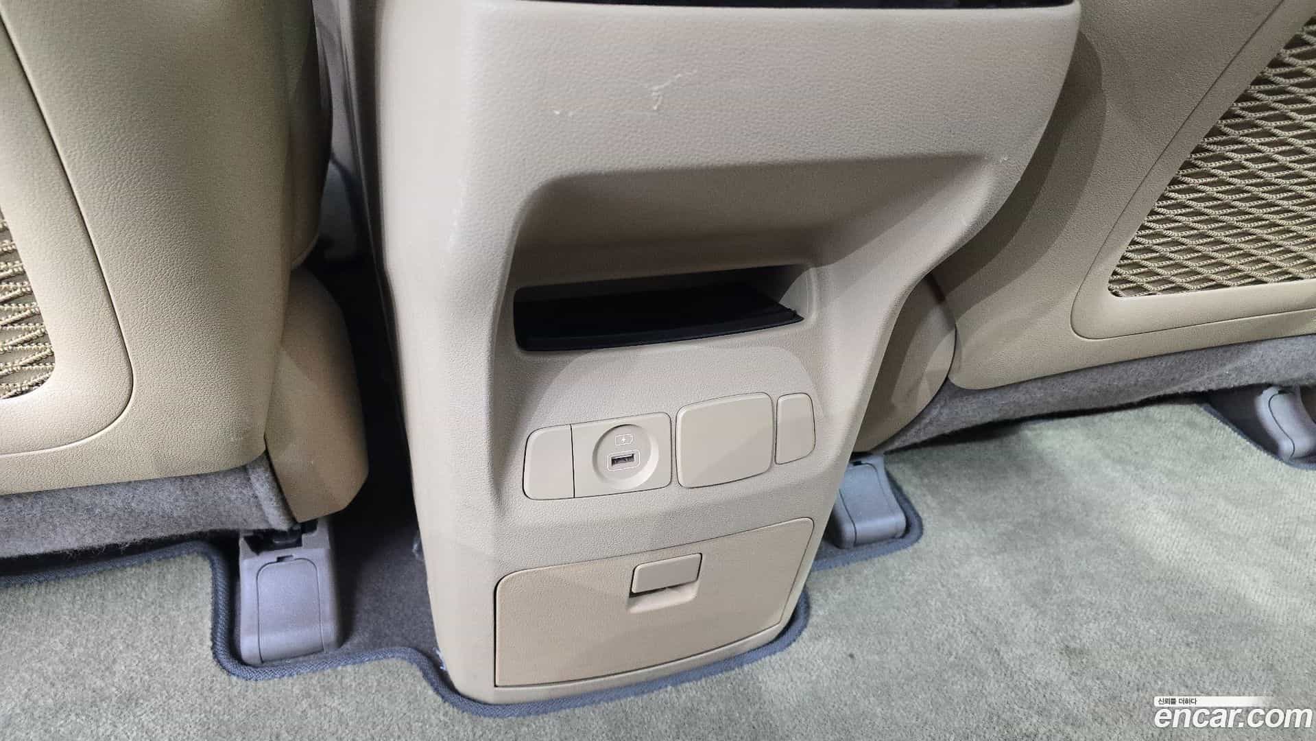 Canival Kia 2019.2-OPTION-023