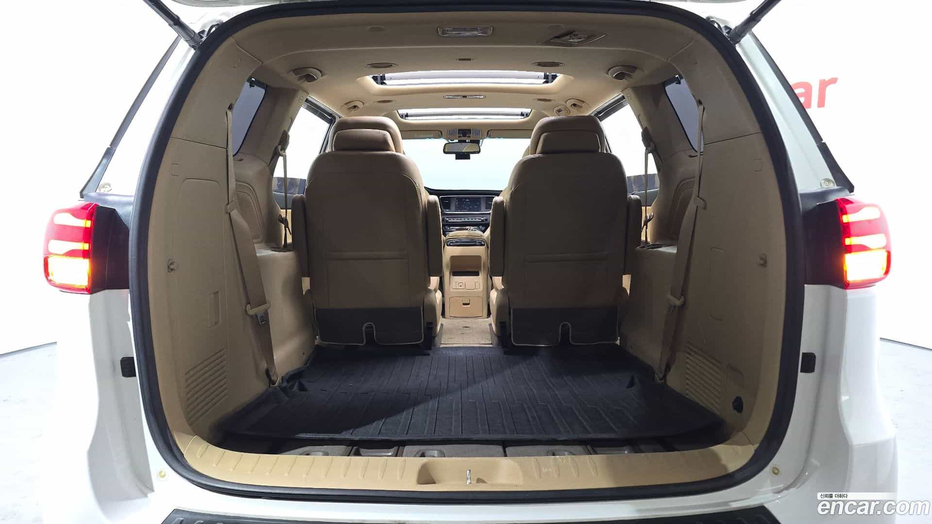 Canival Kia 2019.2-OPTION-024