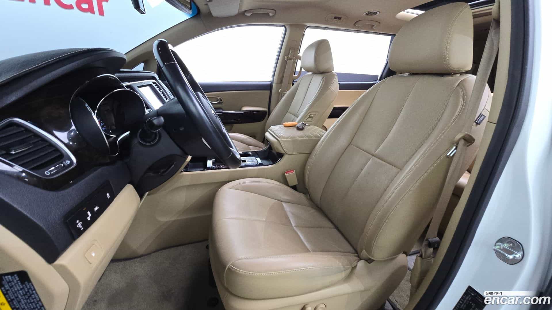 Canival Kia 2019.2-INNER-036