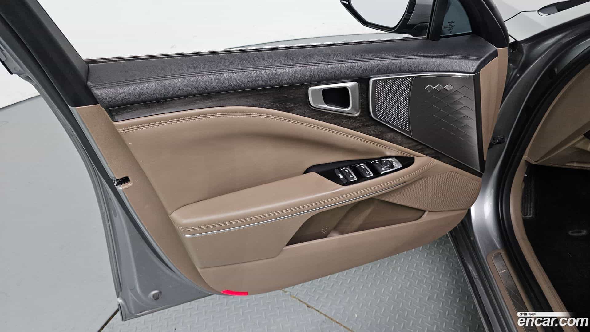K8 Kia 2022.11-INNER-034