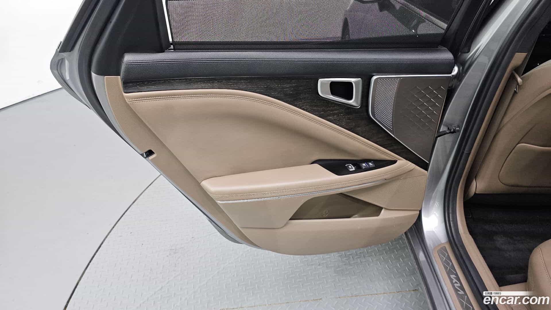 K8 Kia 2022.11-INNER-035
