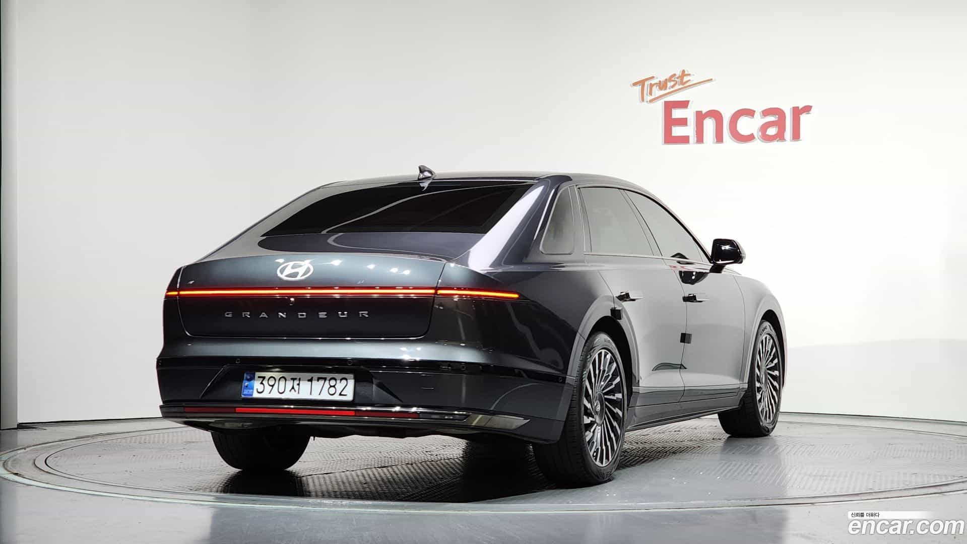 Grandeur Hyundai 2024.4-OUTER-002
