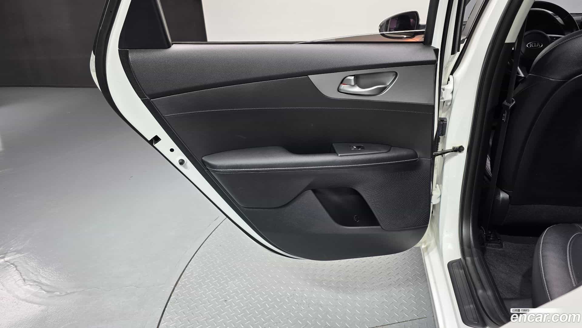 K3 Kia 2020.10-INNER-035