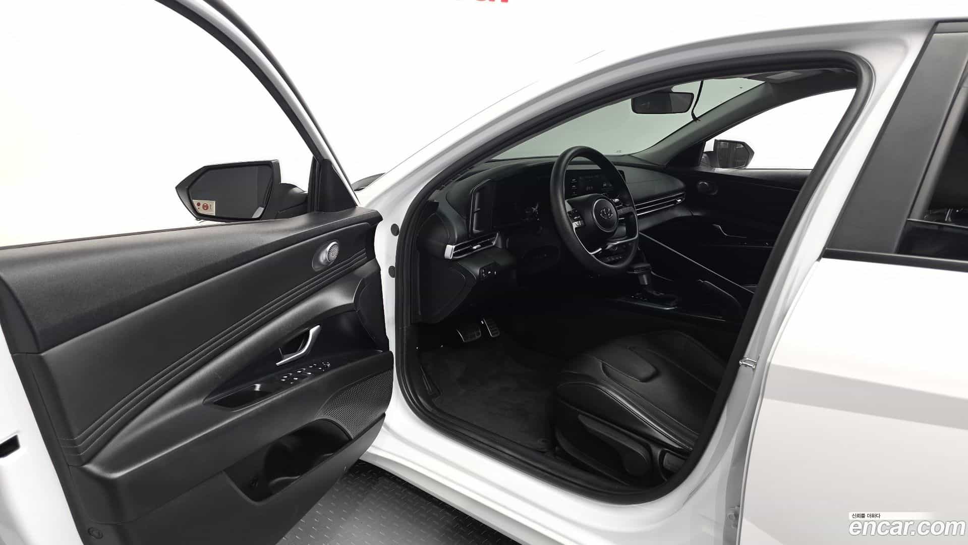 AVANTE Hyundai 2022.3-INNER-010