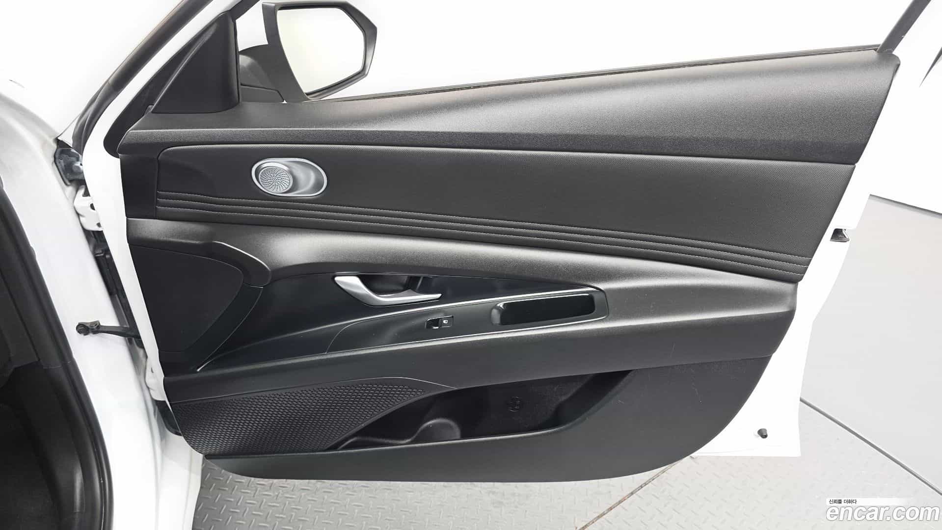 AVANTE Hyundai 2022.3-INNER-034