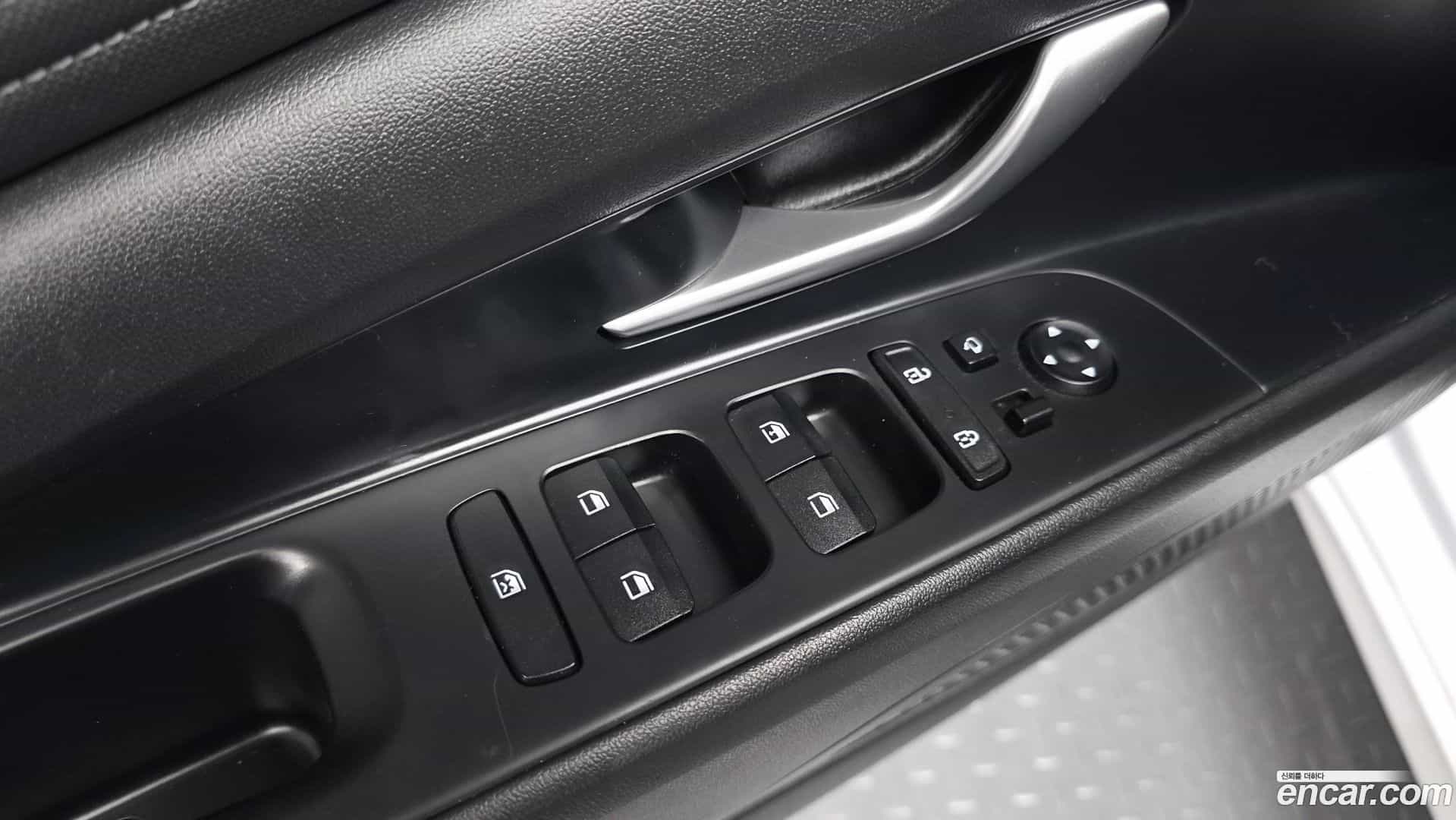 AVANTE Hyundai 2022.3-OPTION-040