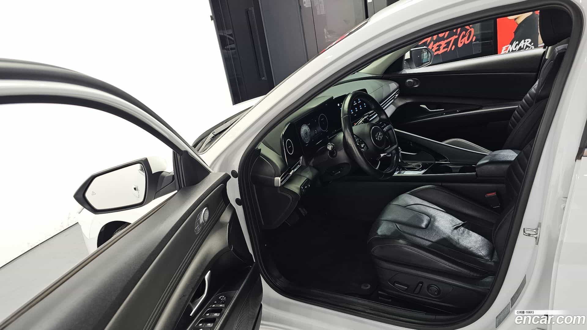 AVANTE Hyundai 2020.3-INNER-010