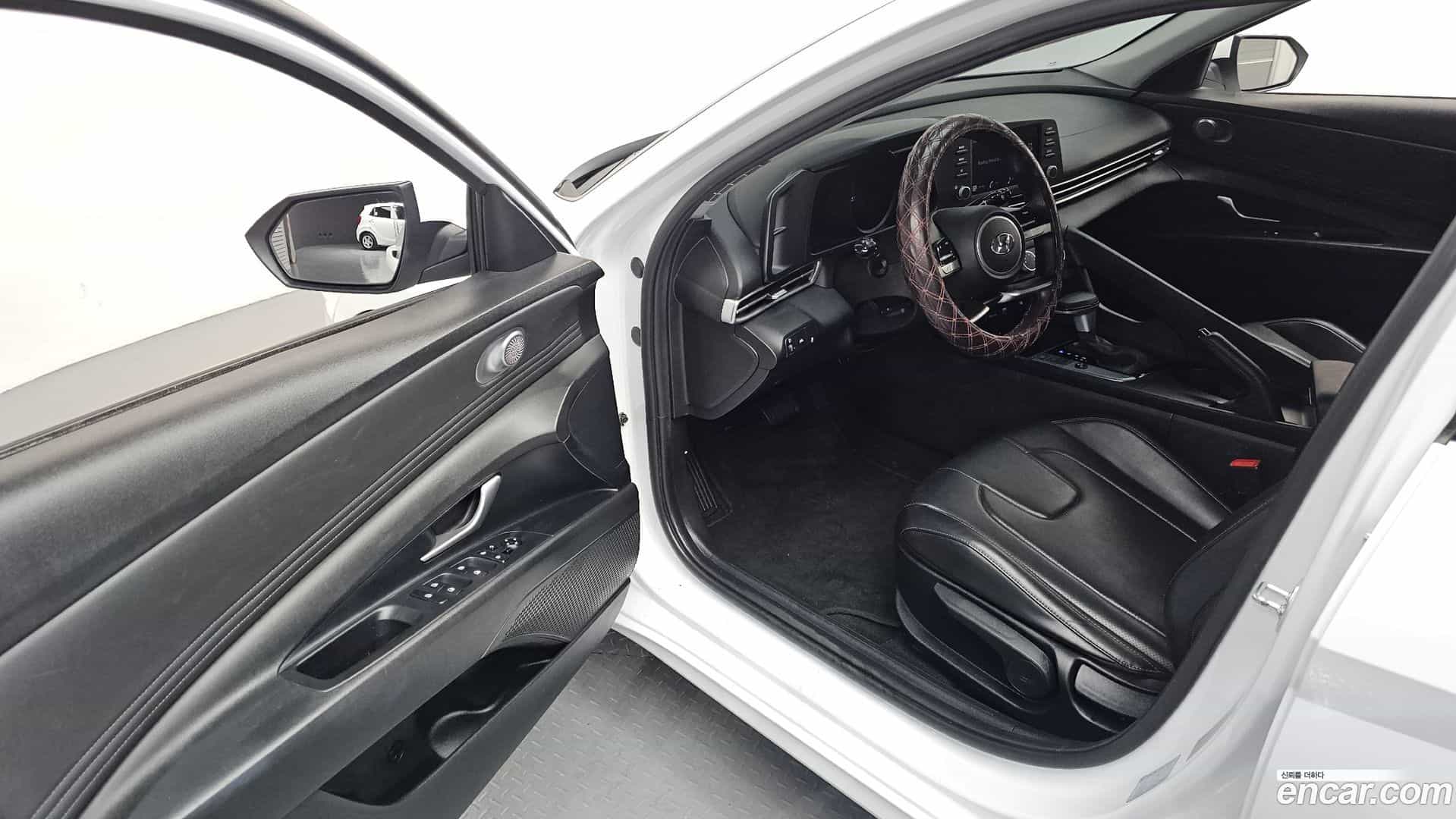 AVANTE Hyundai 2022.6-INNER-010