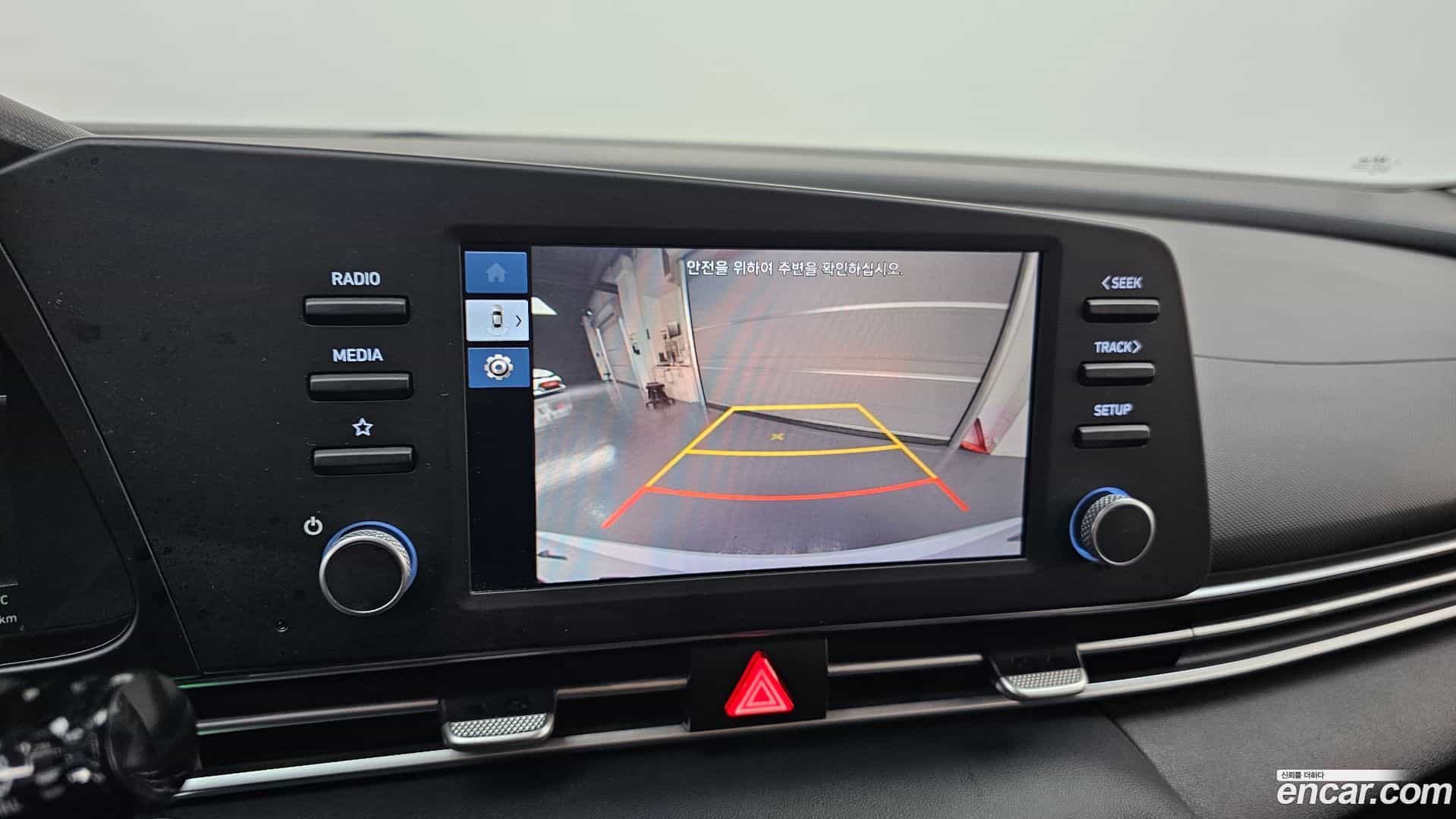 AVANTE Hyundai 2022.6-OPTION-021