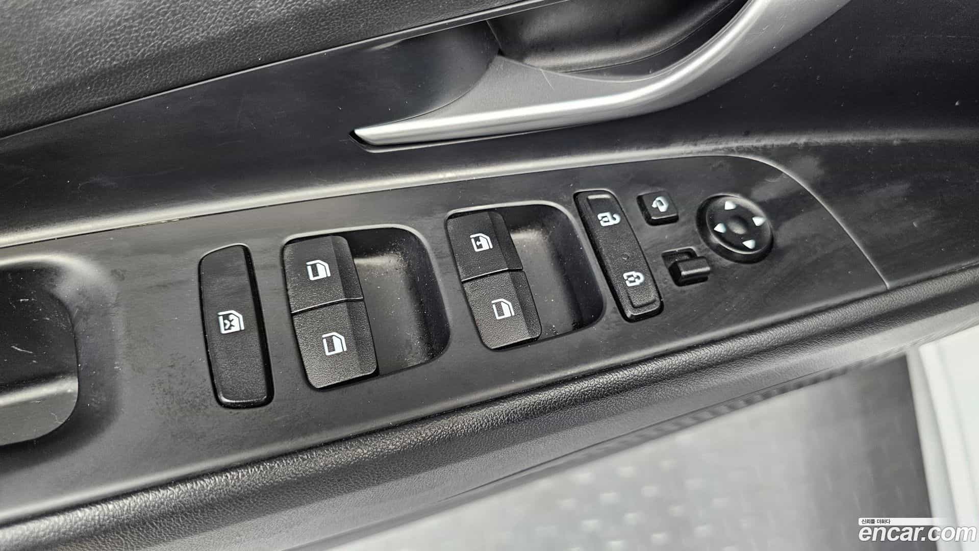 AVANTE Hyundai 2022.6-OPTION-042