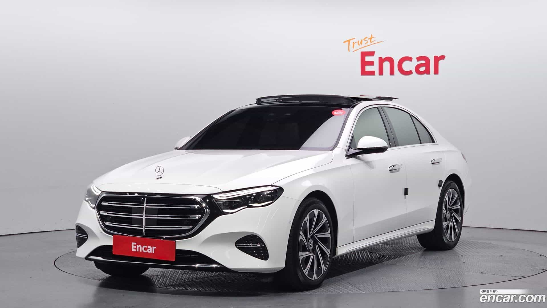 E-Class Mercedes-Benz 2024.4-OUTER-001