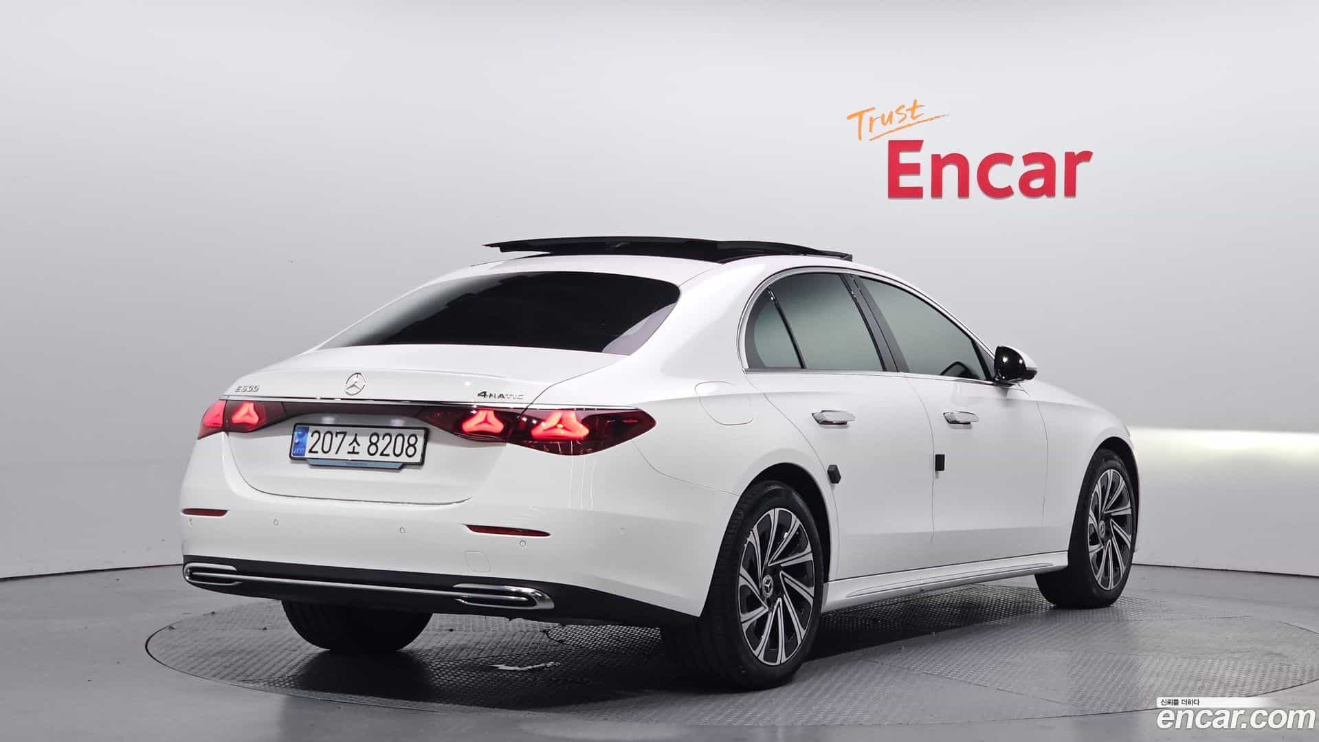 E-Class Mercedes-Benz 2024.4-OUTER-002
