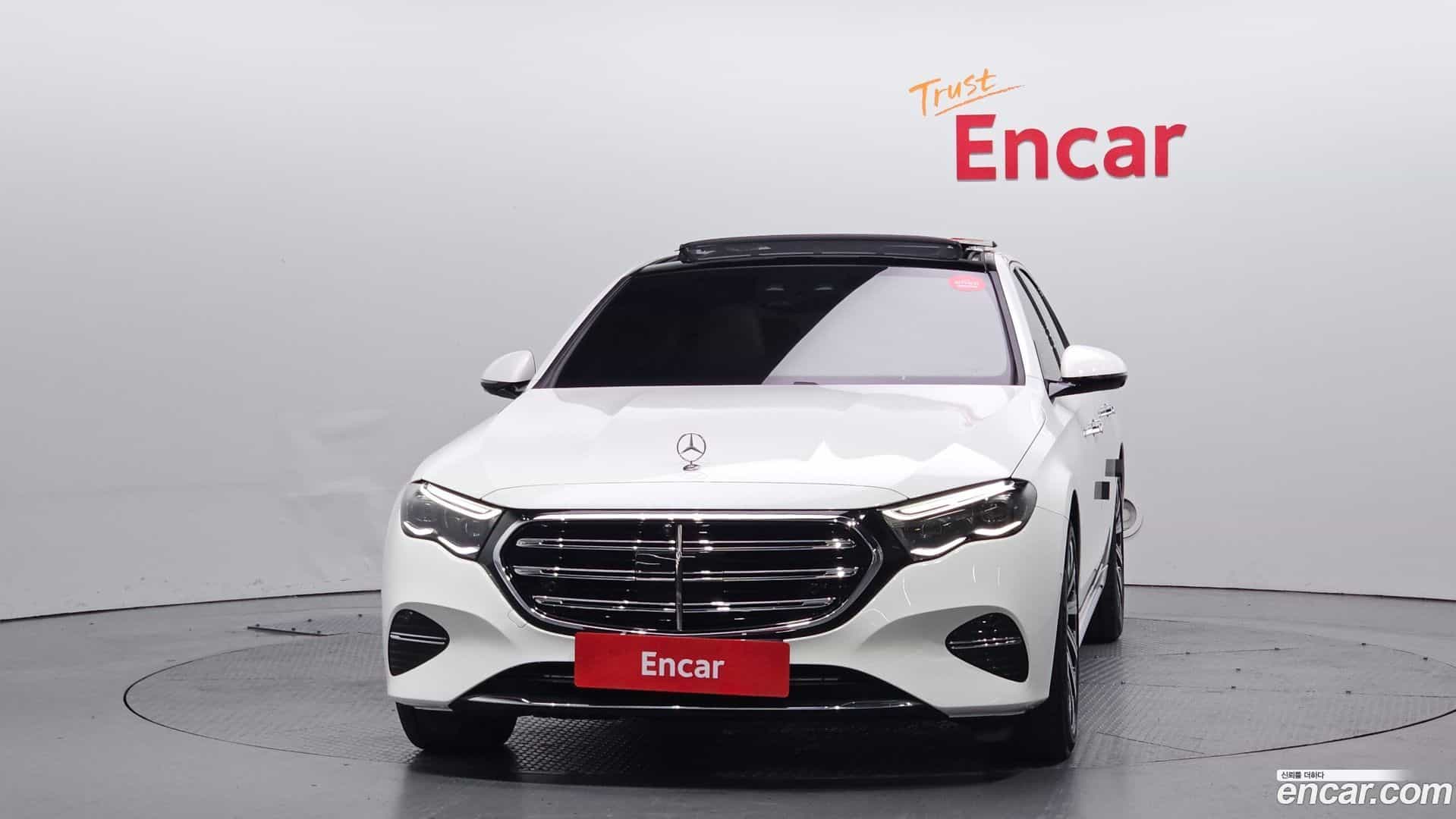 E-Class Mercedes-Benz 2024.4-OUTER-003