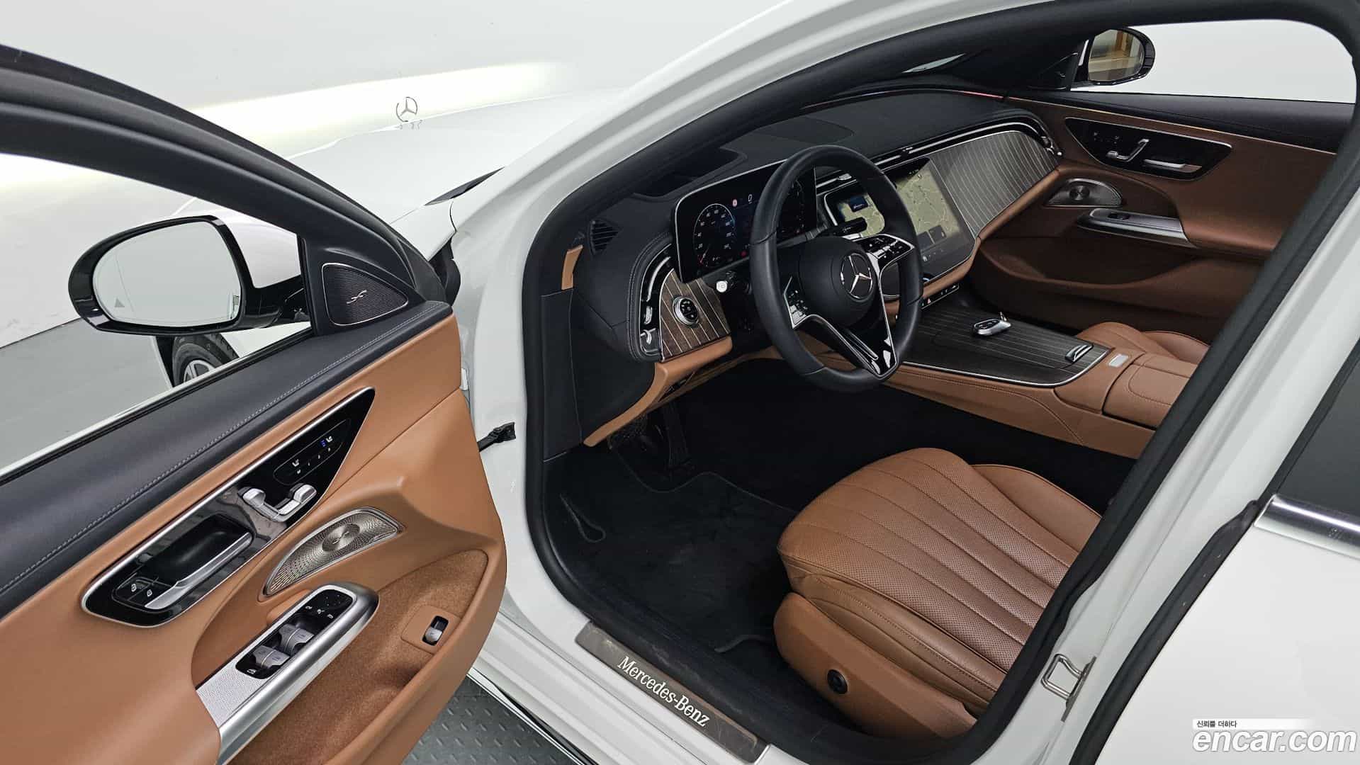 E-Class Mercedes-Benz 2024.4-INNER-010