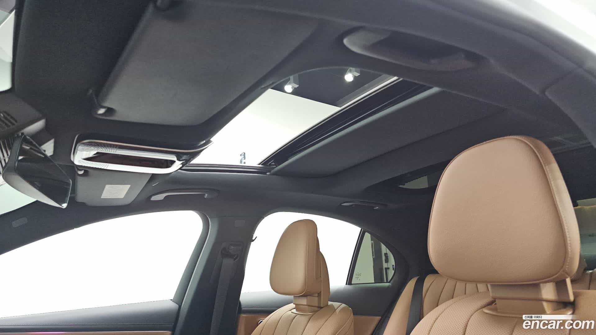 E-Class Mercedes-Benz 2024.4-OPTION-021