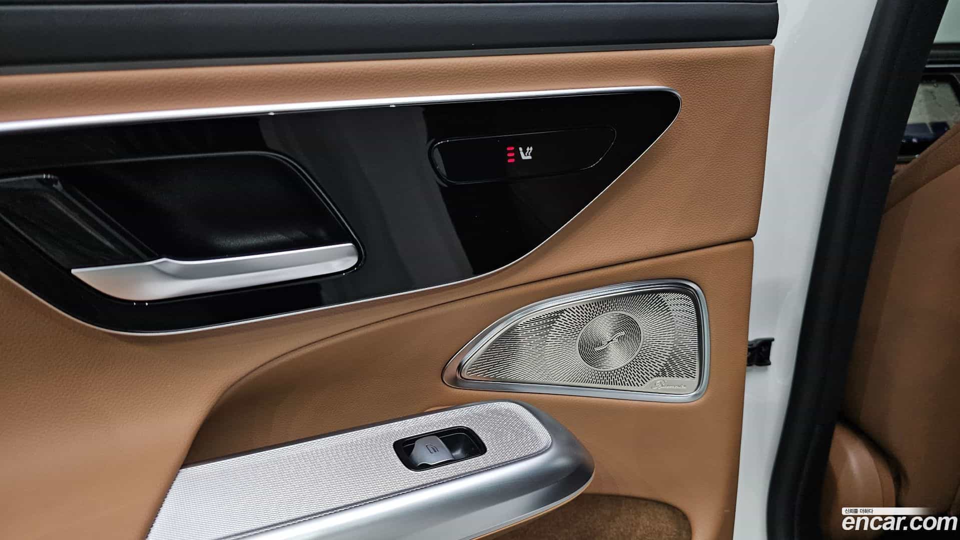 E-Class Mercedes-Benz 2024.4-OPTION-042