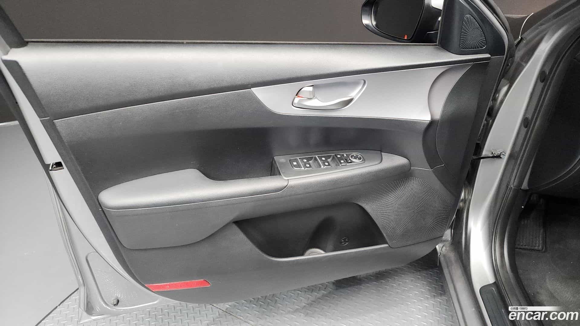 K3 Kia 2021.5-INNER-034