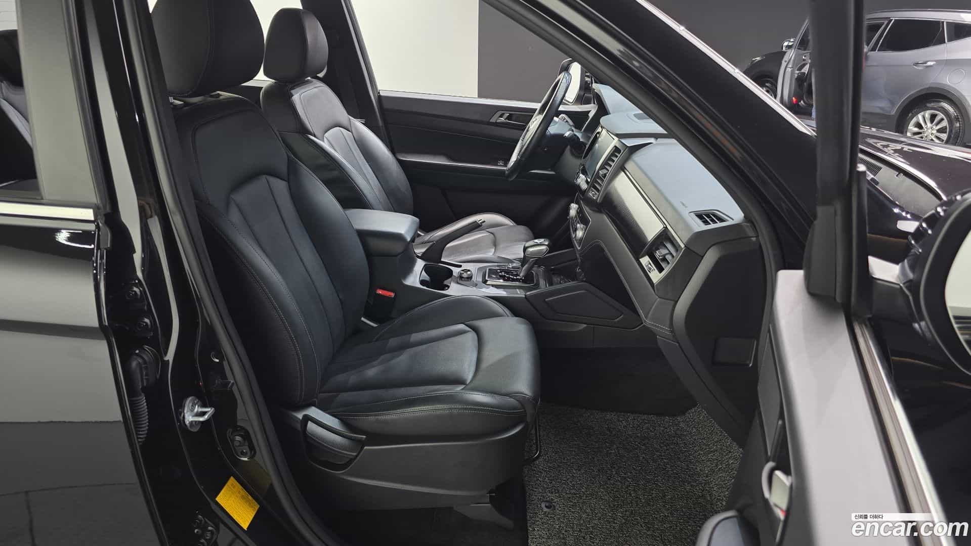 Rexton KG Mobility 2019.10-OPTION-016