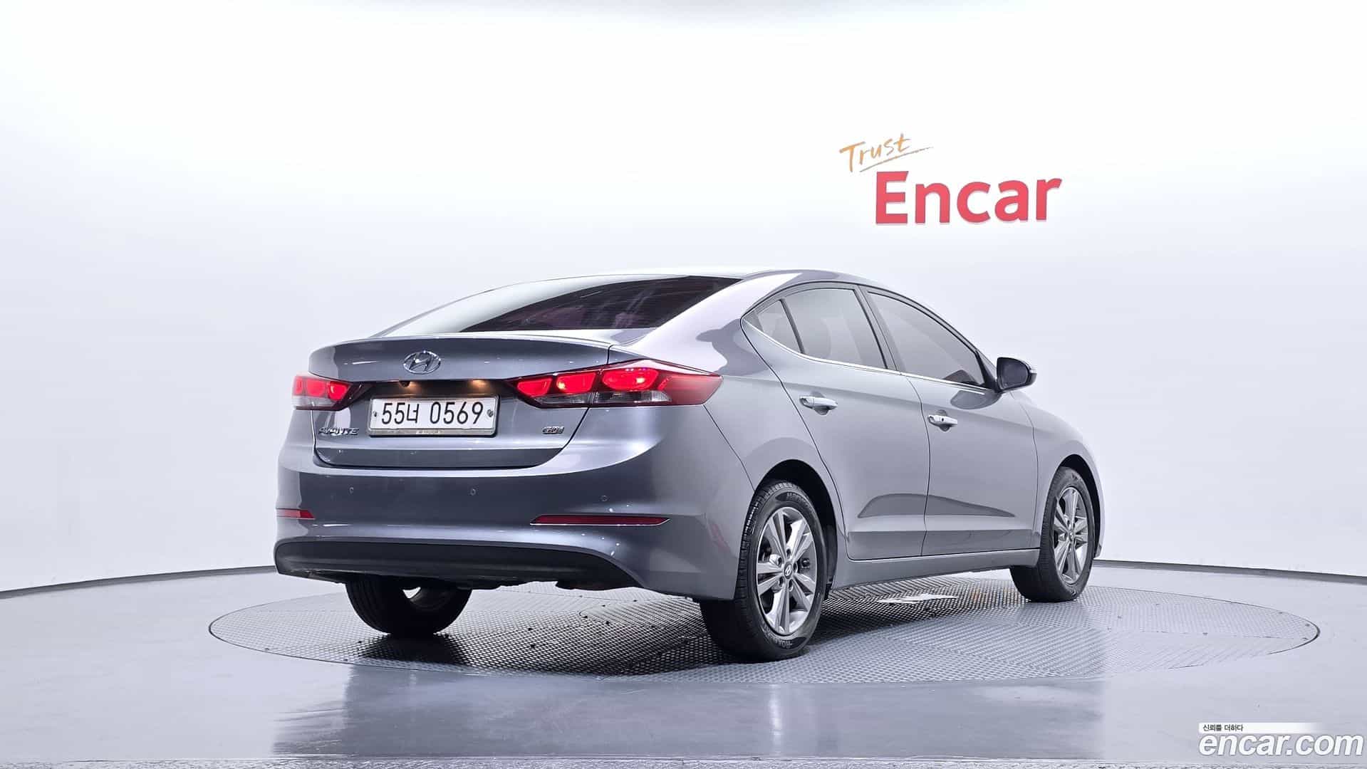 AVANTE Hyundai 2016.5-OUTER-002