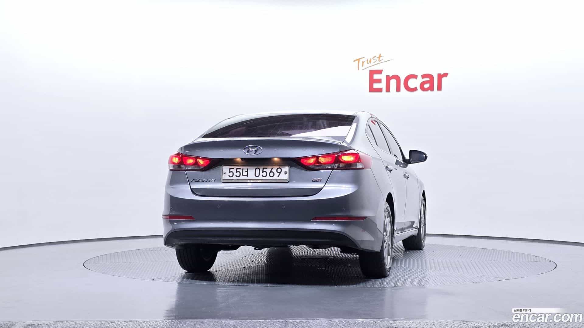 AVANTE Hyundai 2016.5-OUTER-004