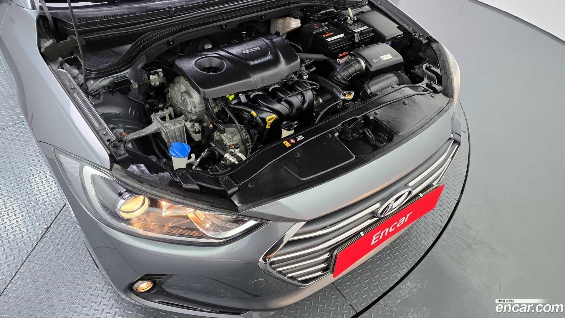 AVANTE Hyundai 2016.5-OUTER-006