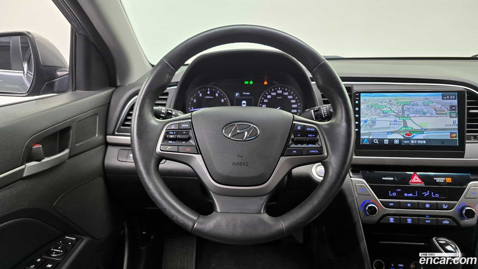 AVANTE Hyundai 2016.5-OPTION-017