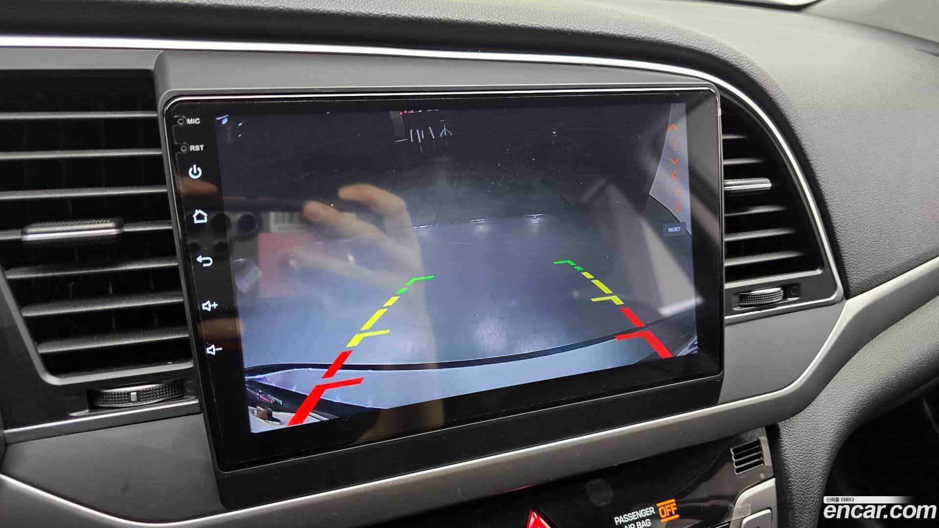 AVANTE Hyundai 2016.5-OPTION-019