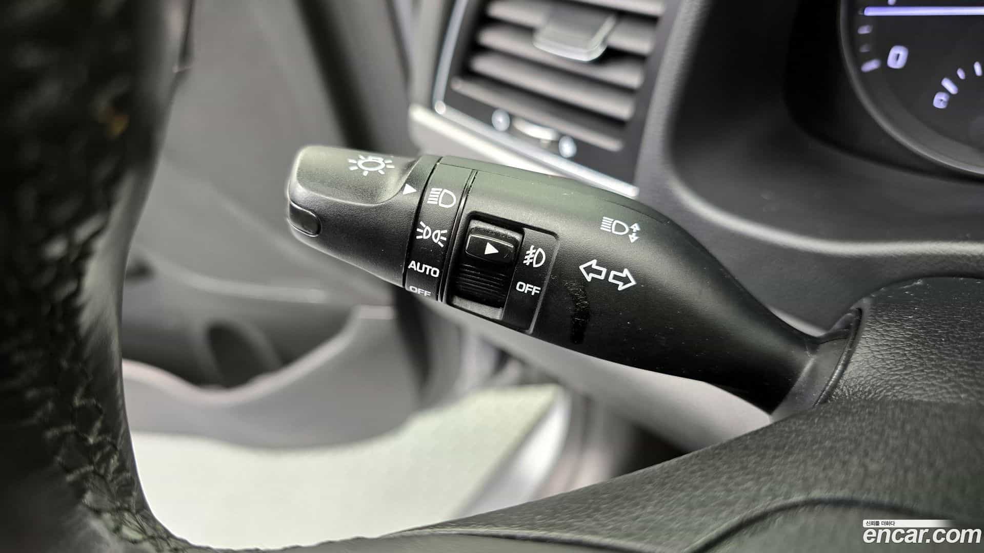 AVANTE Hyundai 2016.5-OPTION-020