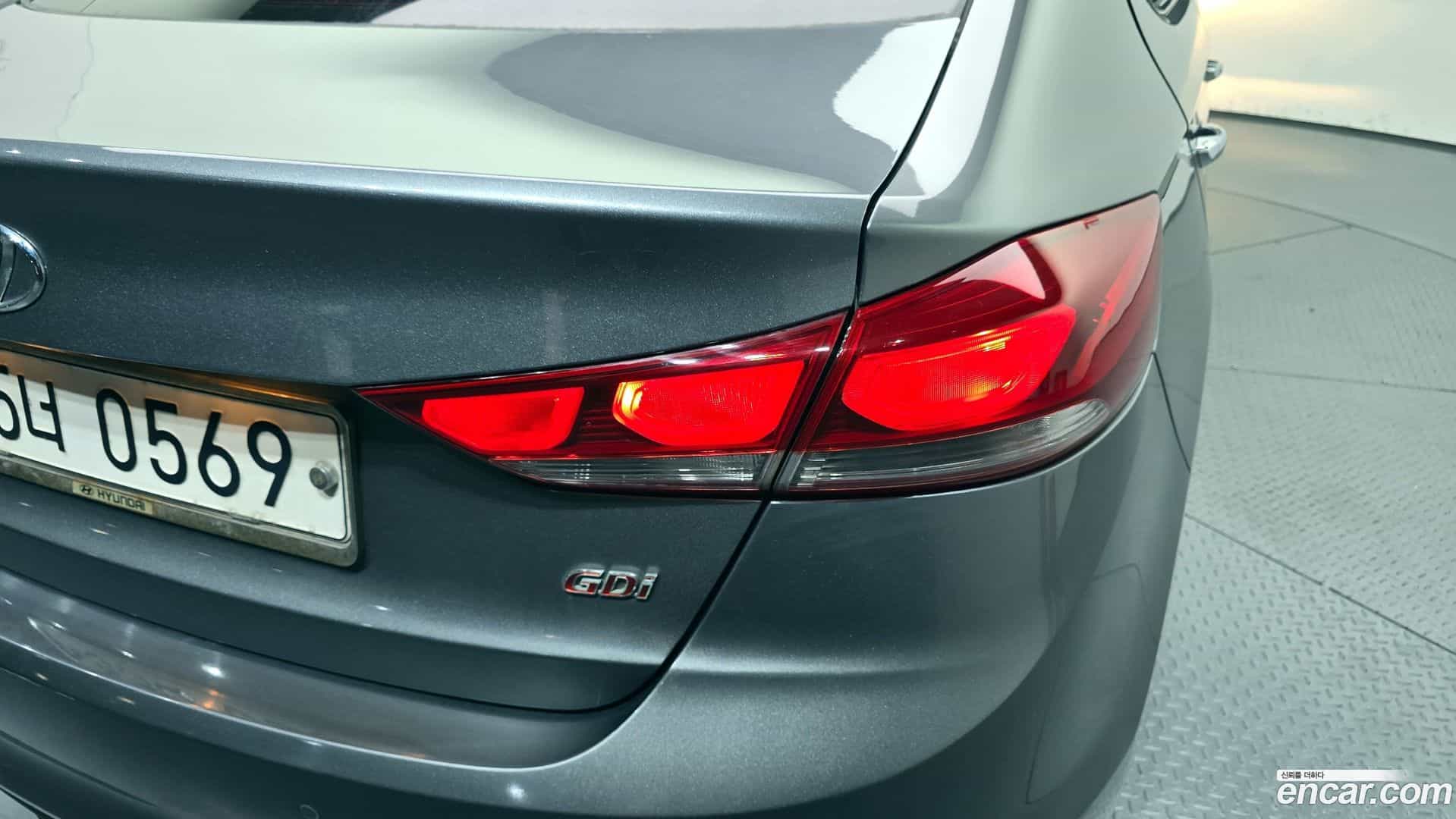 AVANTE Hyundai 2016.5-OUTER-033