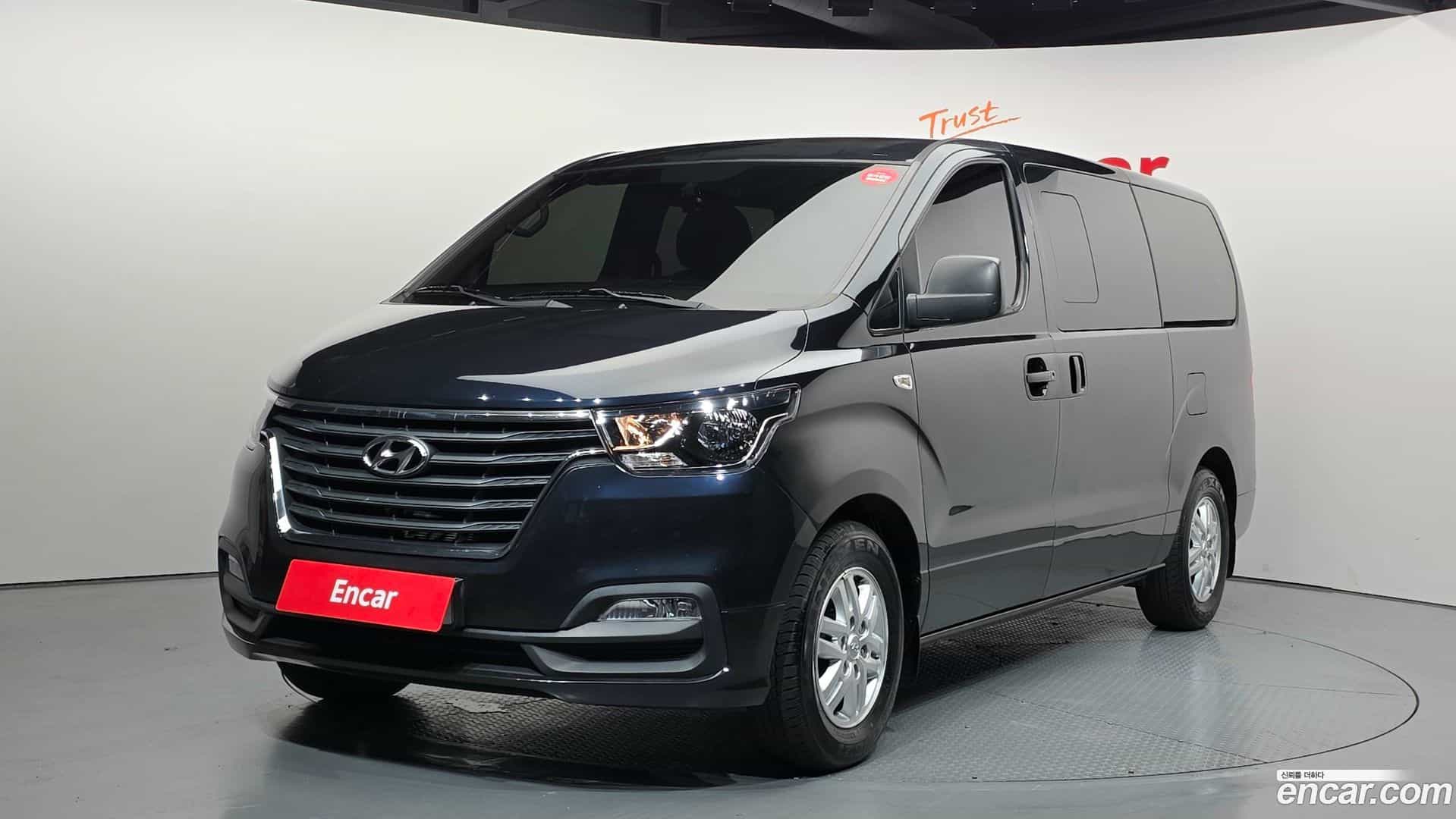 Starex Hyundai 2019.2-OUTER-001
