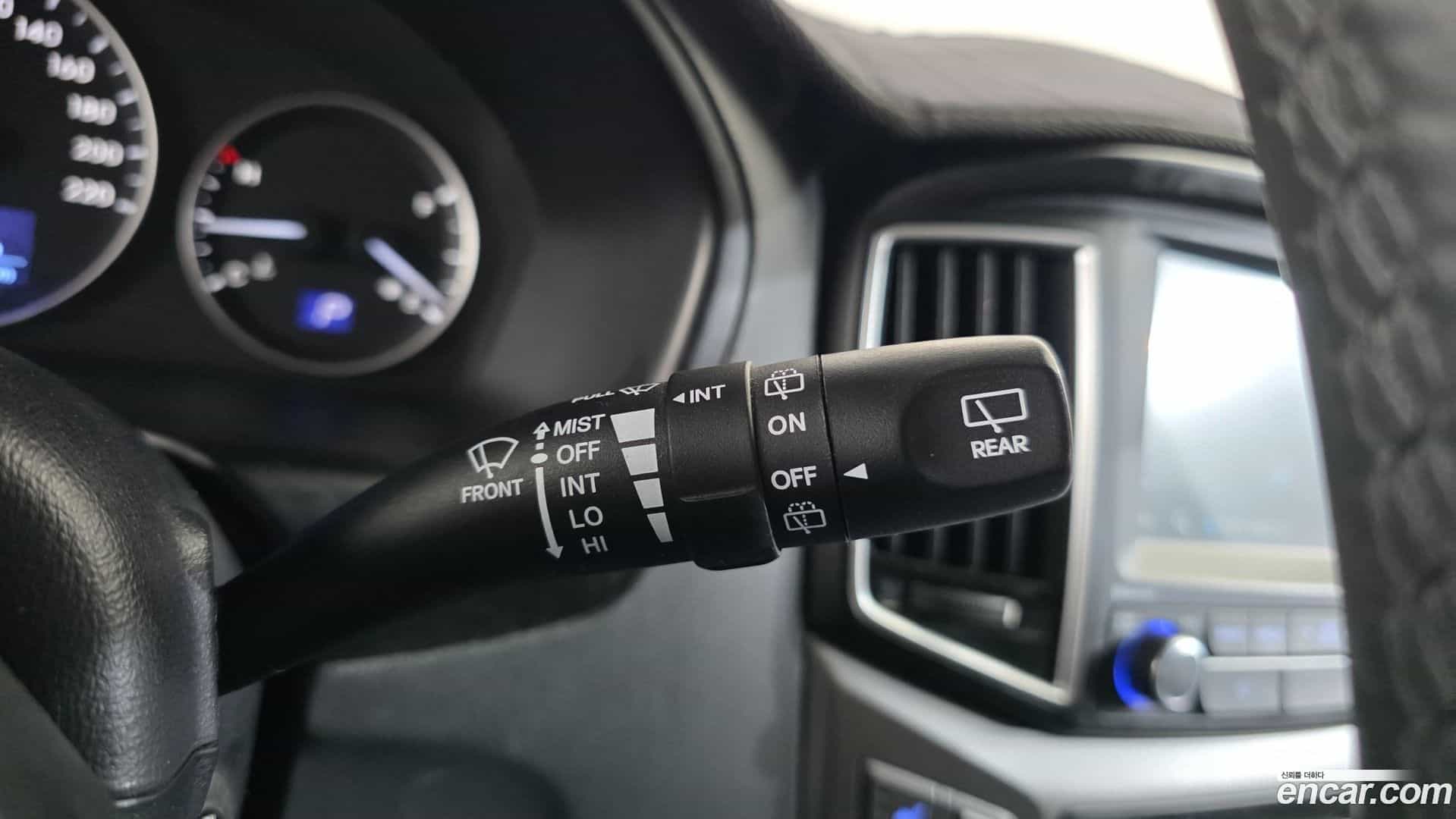 Starex Hyundai 2019.2-OPTION-043