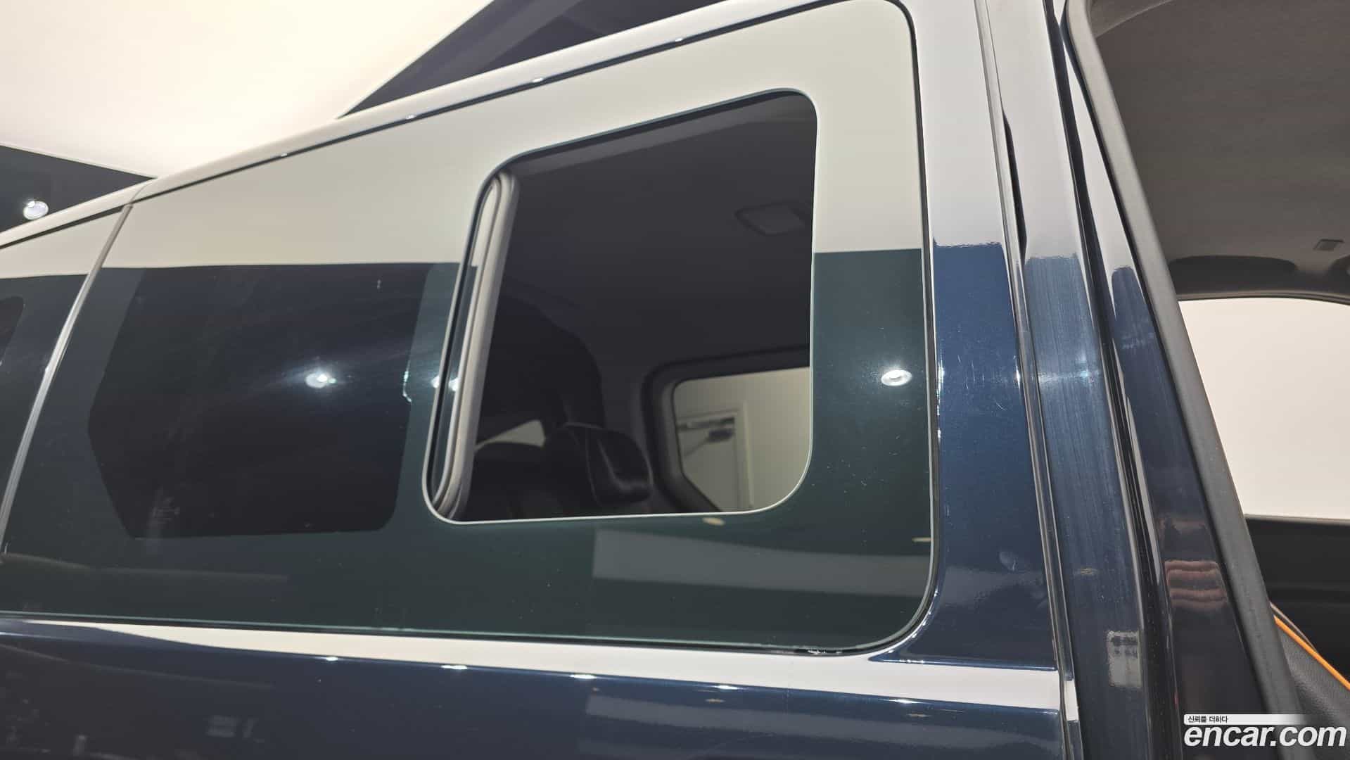 Starex Hyundai 2019.2-OPTION-047