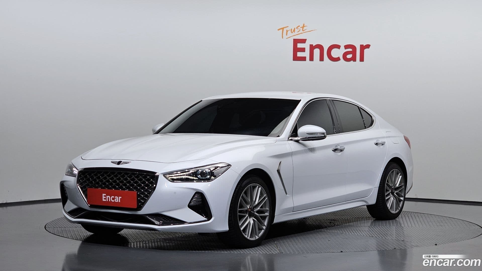 Main__Slider__Photo:G70 Genesis 2019.4-0