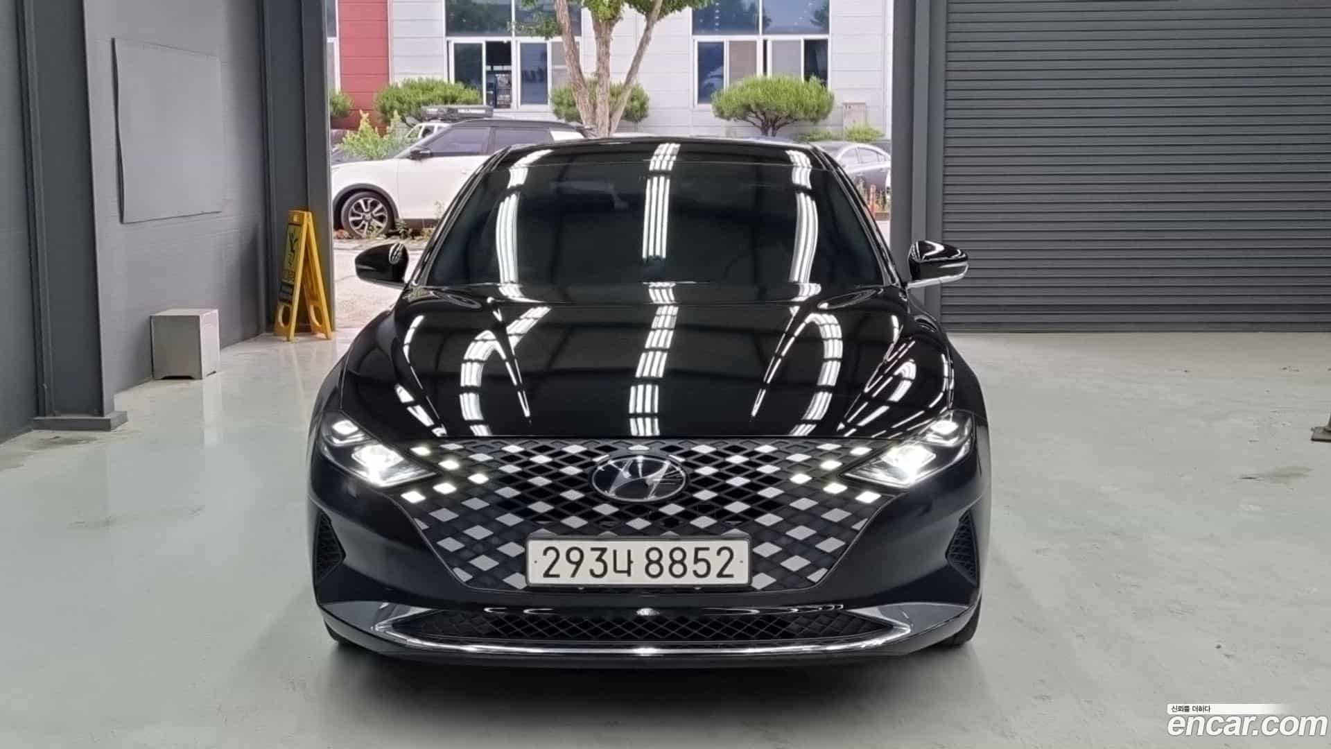 Grandeur Hyundai 2022.7-OUTER-003