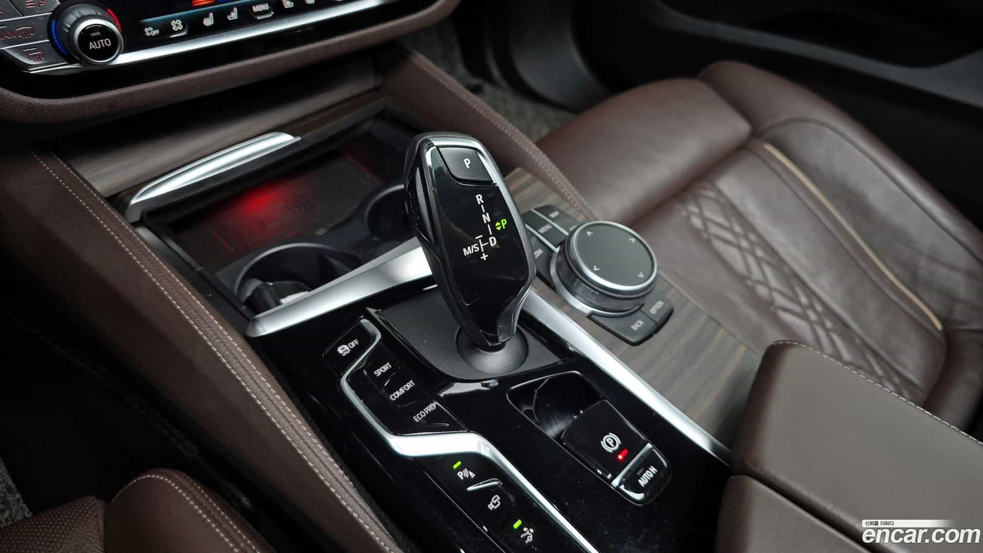 Gran Turismo BMW 2021.4-INNER-009