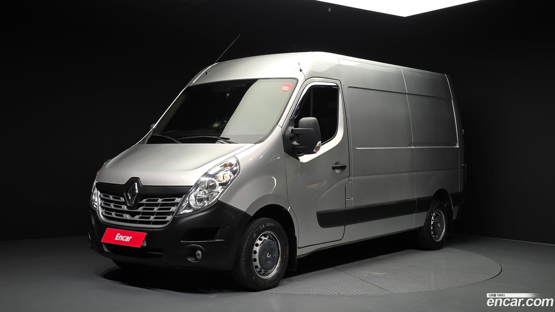 Main__Slider__Photo:Master Renault Korea 2019.2-0
