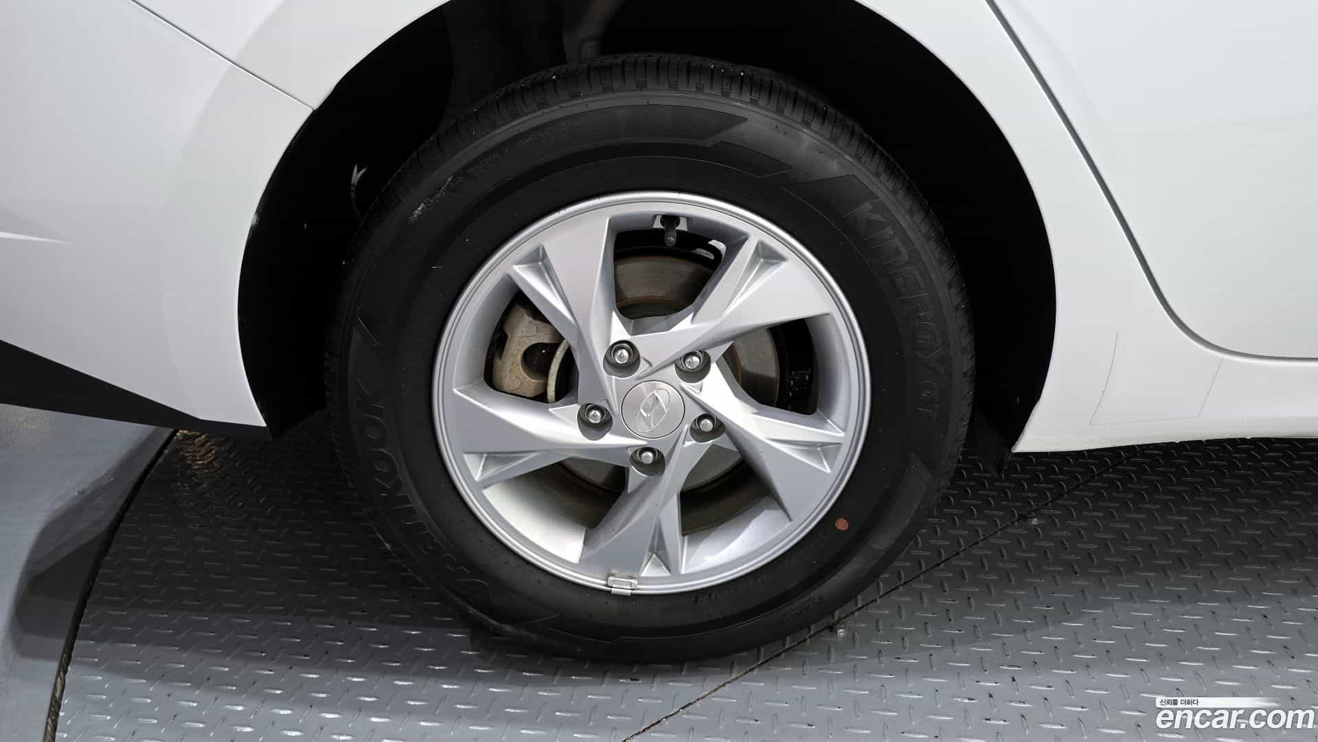 AVANTE Hyundai 2021.5-OUTER-005