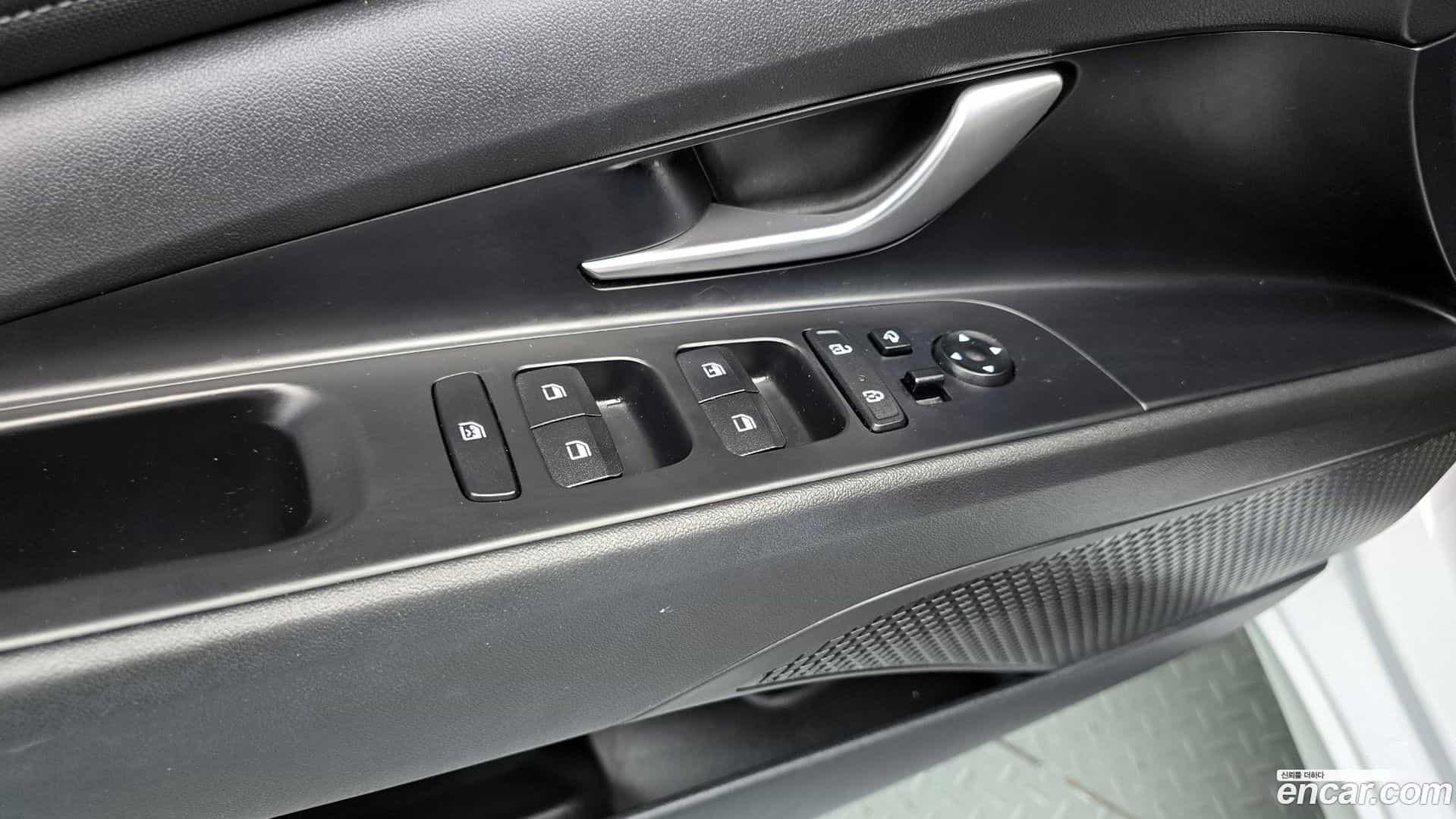 AVANTE Hyundai 2021.5-OPTION-022
