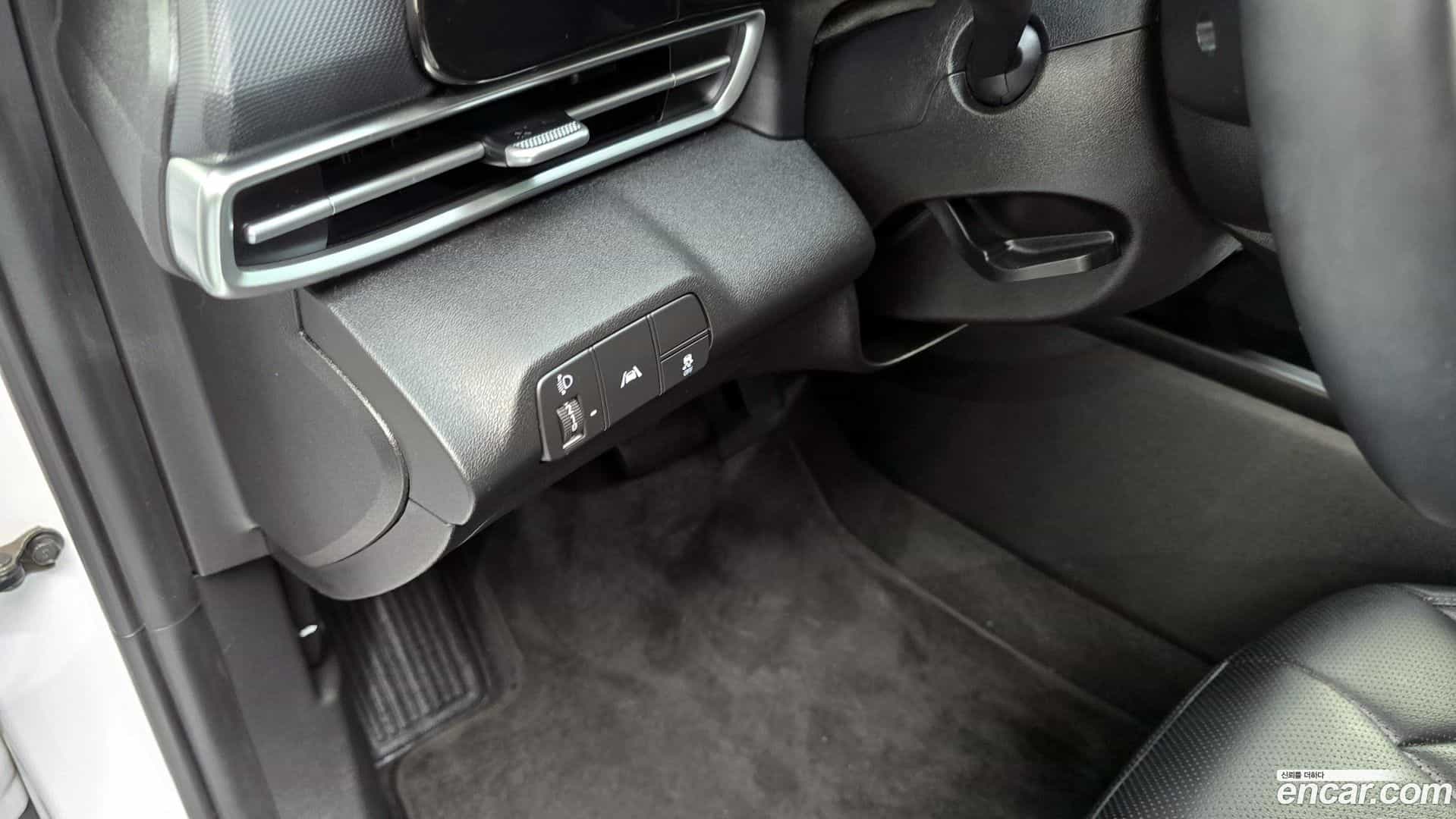 AVANTE Hyundai 2021.5-OPTION-023