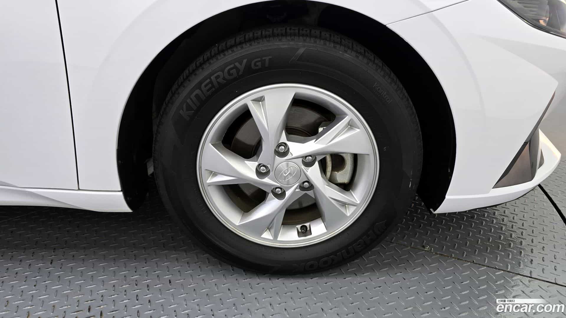 AVANTE Hyundai 2021.5-OUTER-031