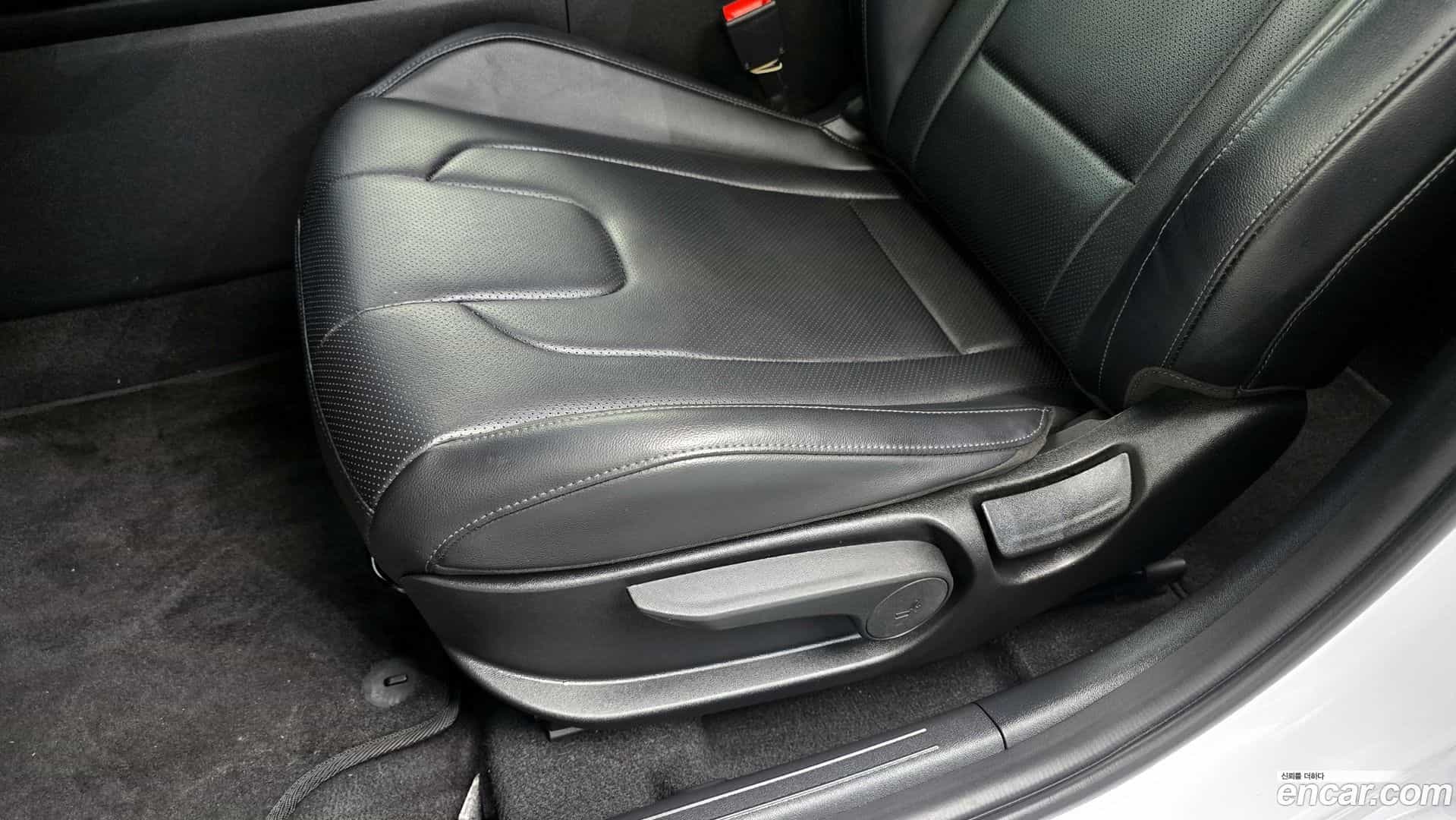 AVANTE Hyundai 2021.5-OPTION-044