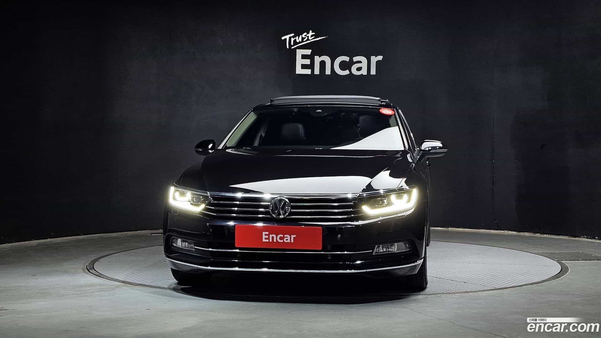 Passat Volkswagen 2018.4-OUTER-003