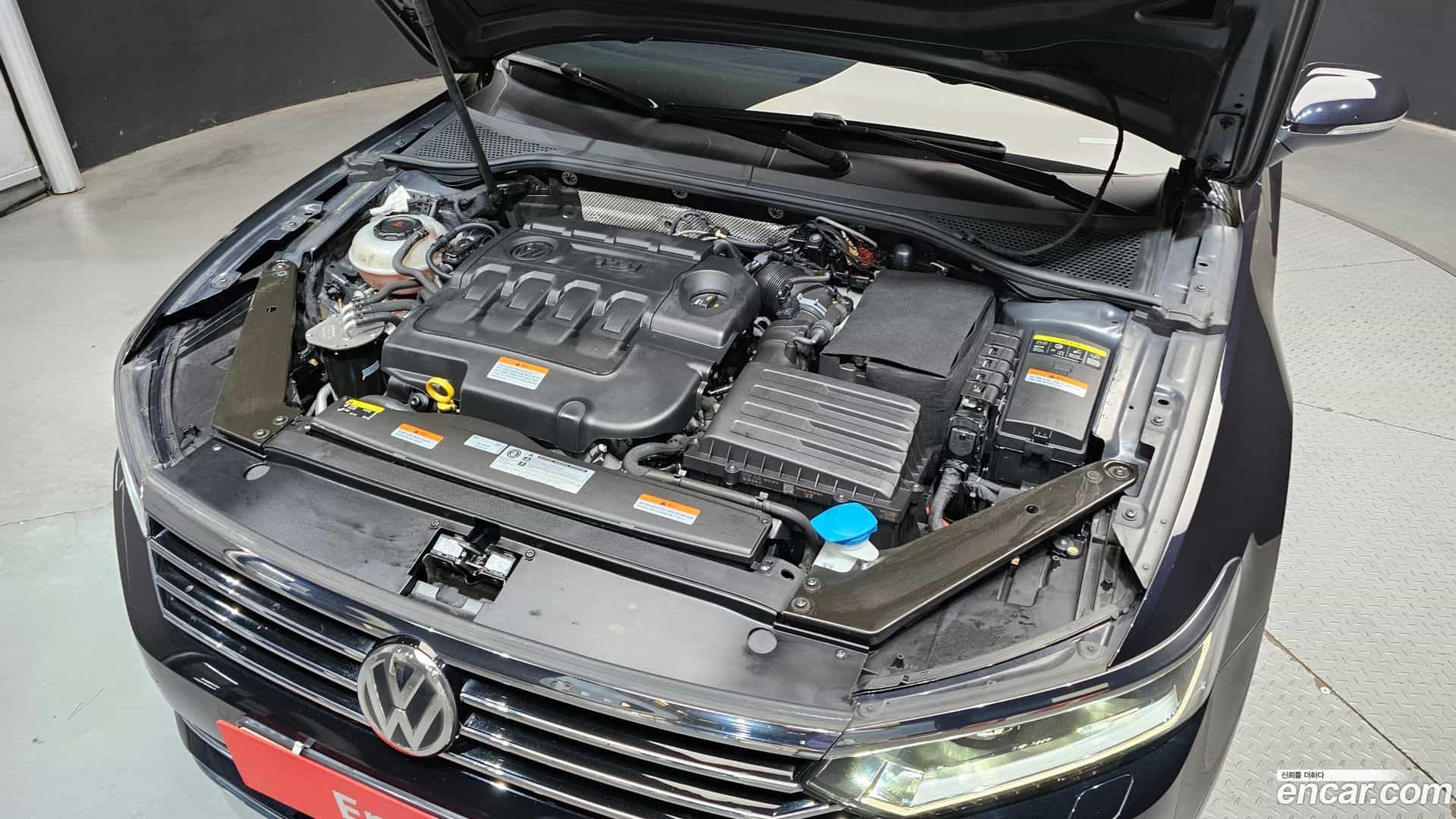 Passat Volkswagen 2018.4-OUTER-006